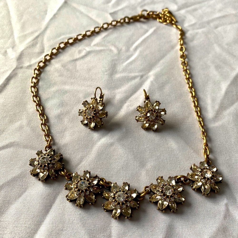 Chloe + Isabel Necklace and Earring set